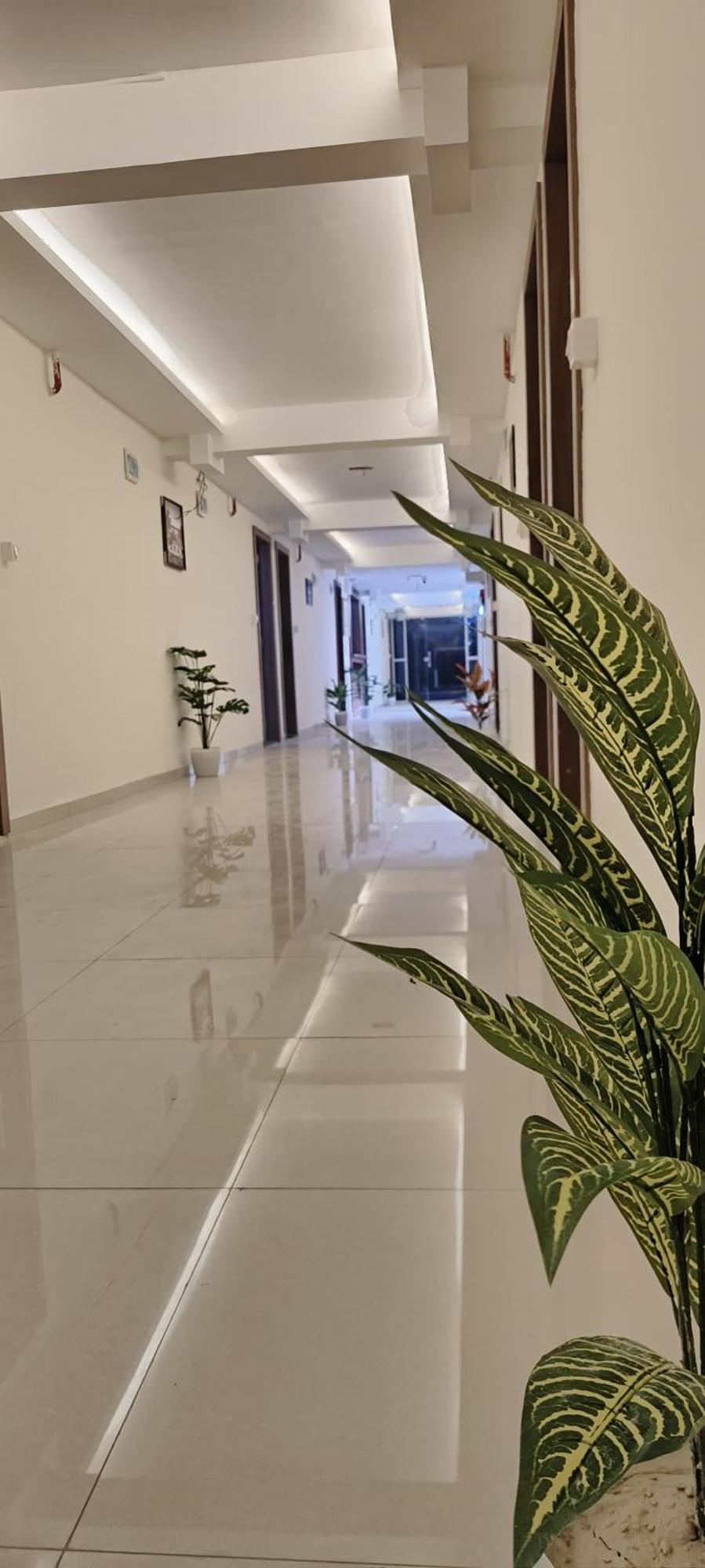 Hotel Royal Night Даман Екстериор снимка