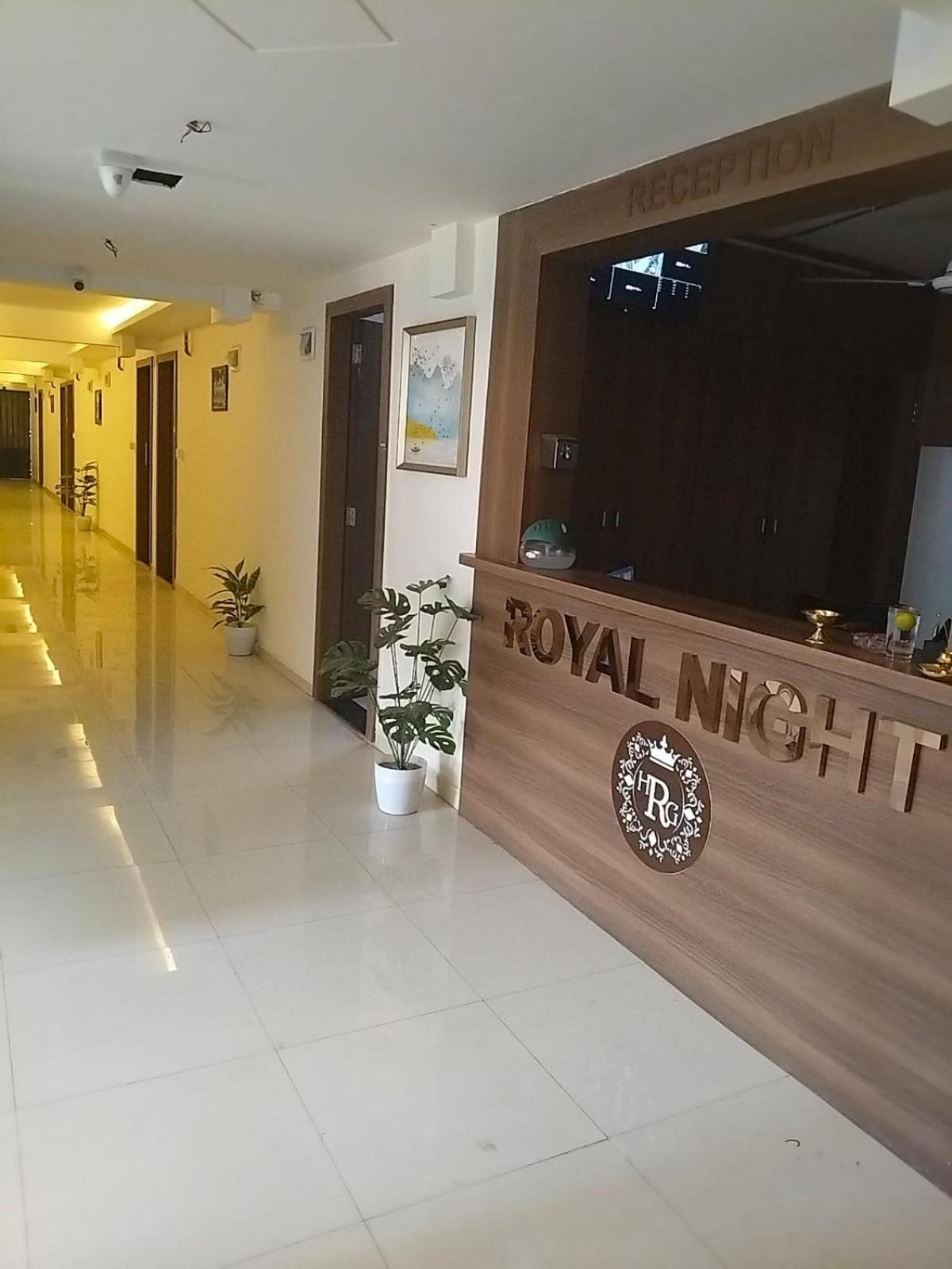 Hotel Royal Night Даман Екстериор снимка